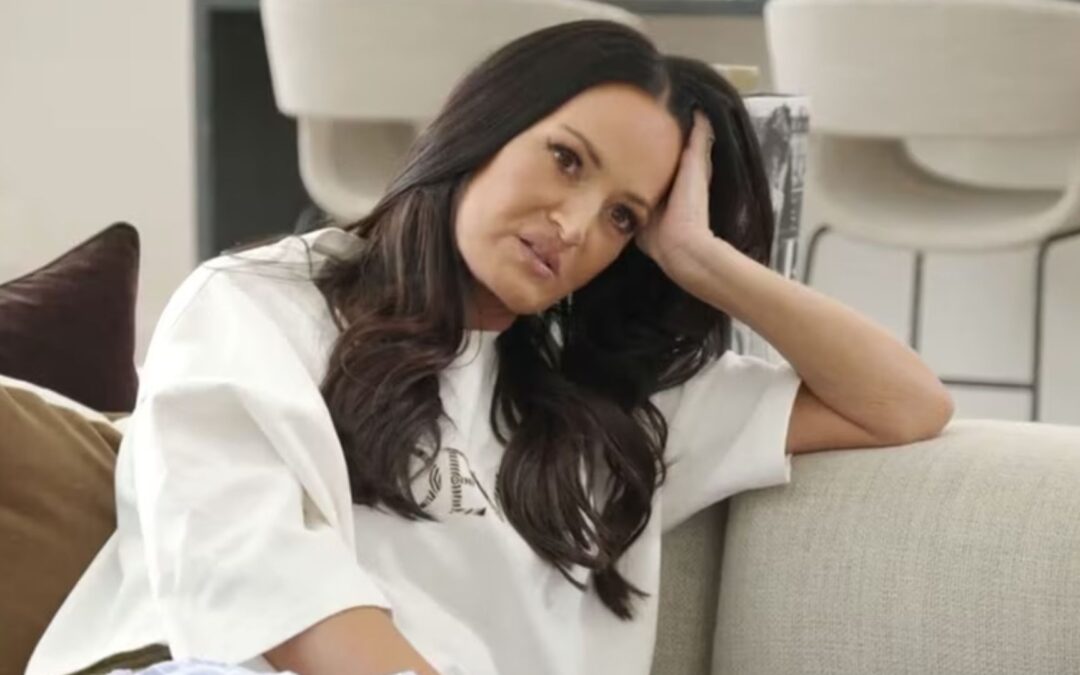 Lisa Barlow Faces Heat at BravoCon!